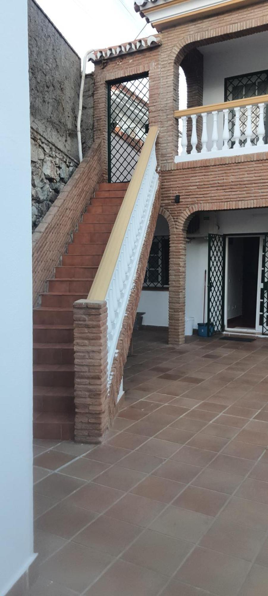 Uf Holiday House مالقة المظهر الخارجي الصورة