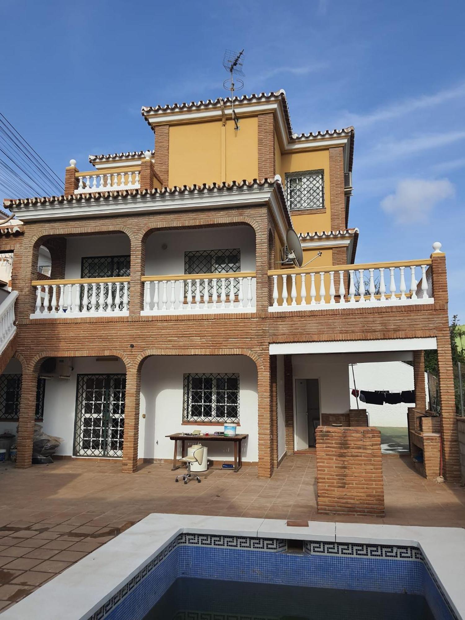 Uf Holiday House مالقة المظهر الخارجي الصورة