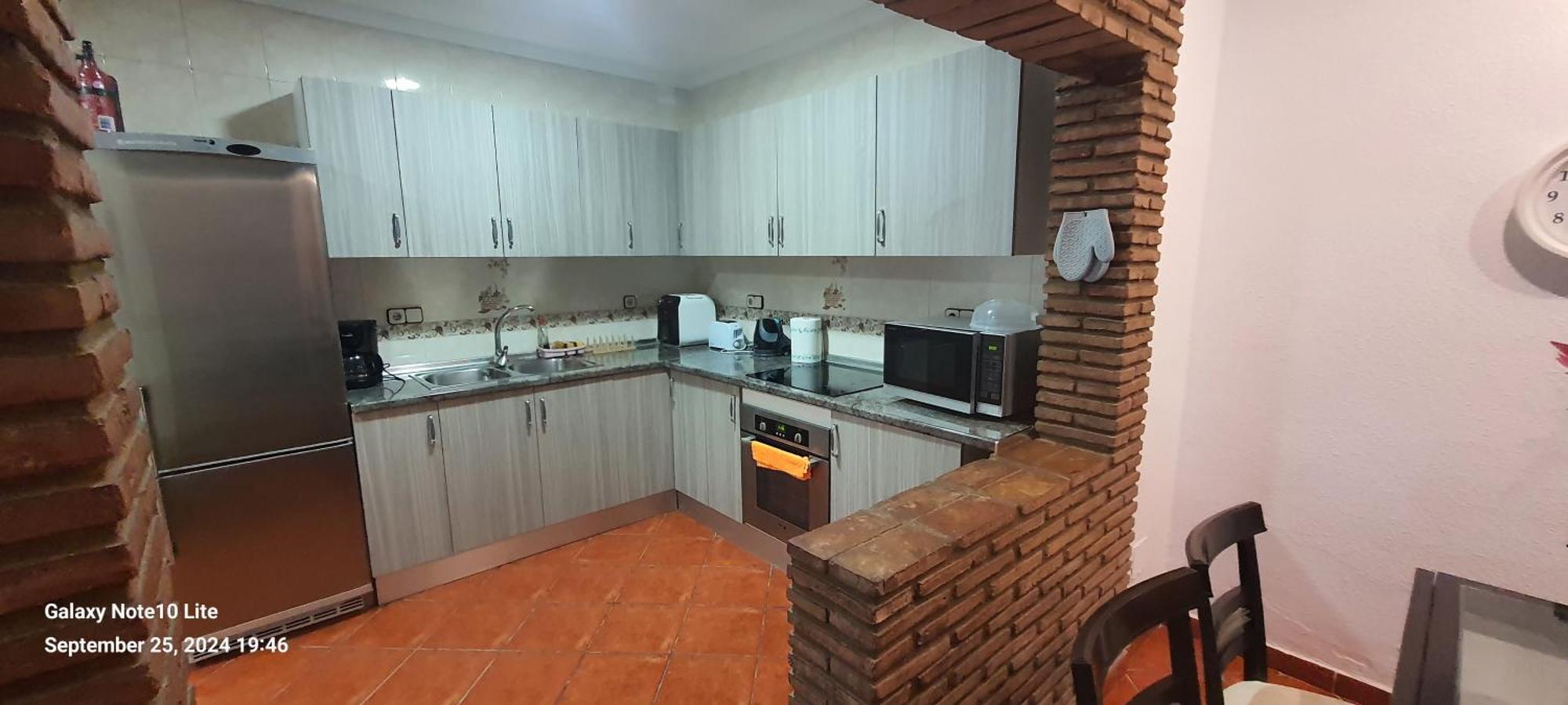 Uf Holiday House مالقة المظهر الخارجي الصورة